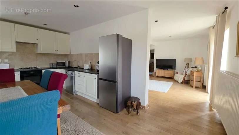 Appartement à DOMPIERRE-LES-EGLISES