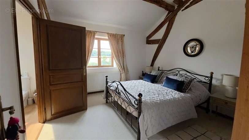 Appartement à DOMPIERRE-LES-EGLISES