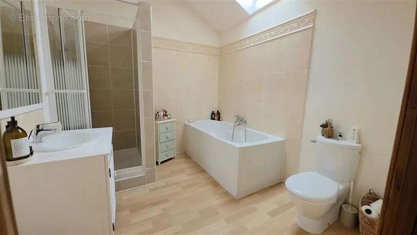 Appartement à DOMPIERRE-LES-EGLISES