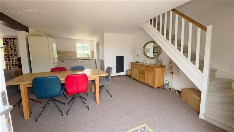 Appartement à DOMPIERRE-LES-EGLISES