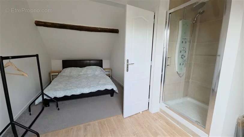 Appartement à DOMPIERRE-LES-EGLISES