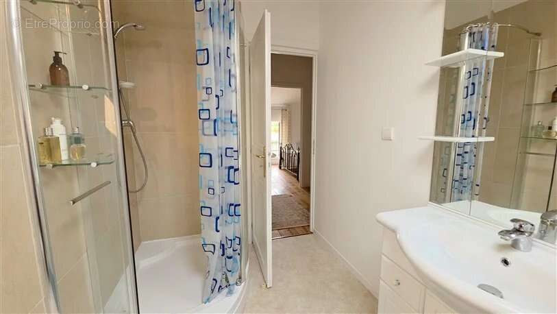 Appartement à DOMPIERRE-LES-EGLISES