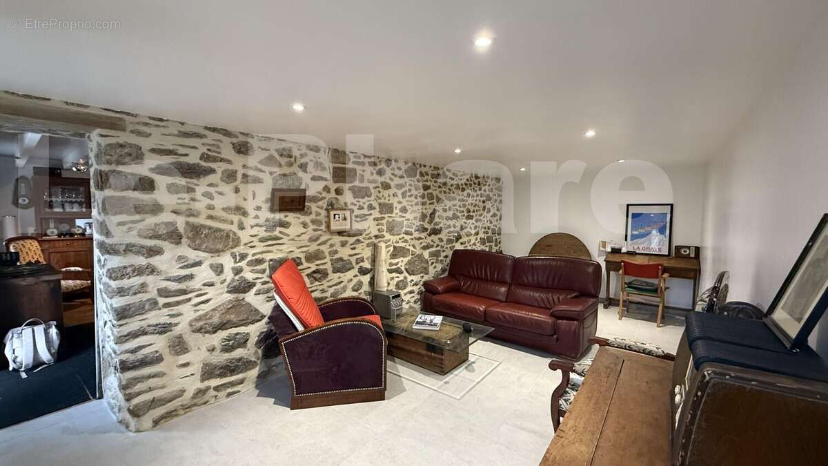 IMG_4556 - Maison à URVILLE-NACQUEVILLE