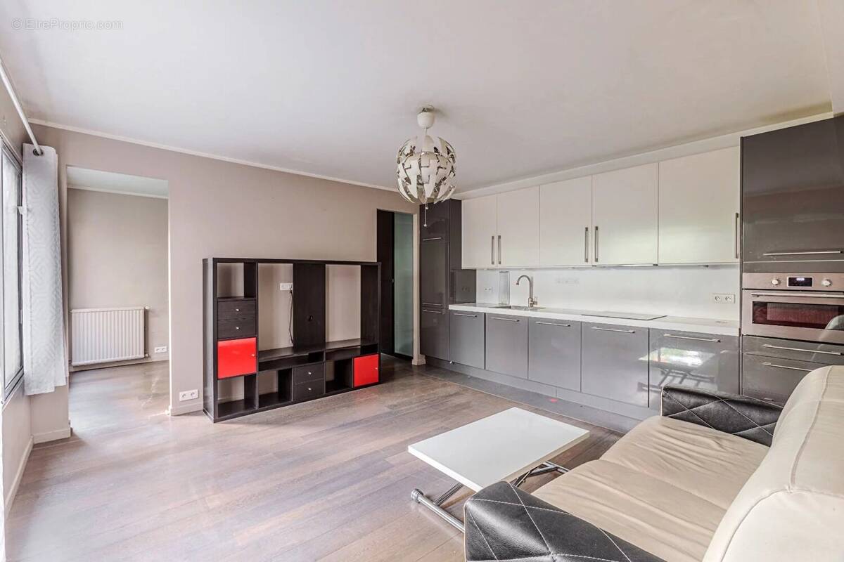 Appartement à PARIS-20E