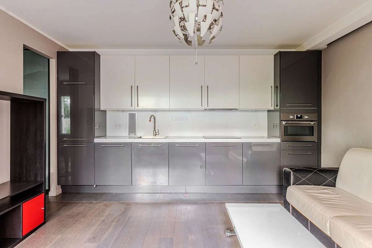 Appartement à PARIS-20E