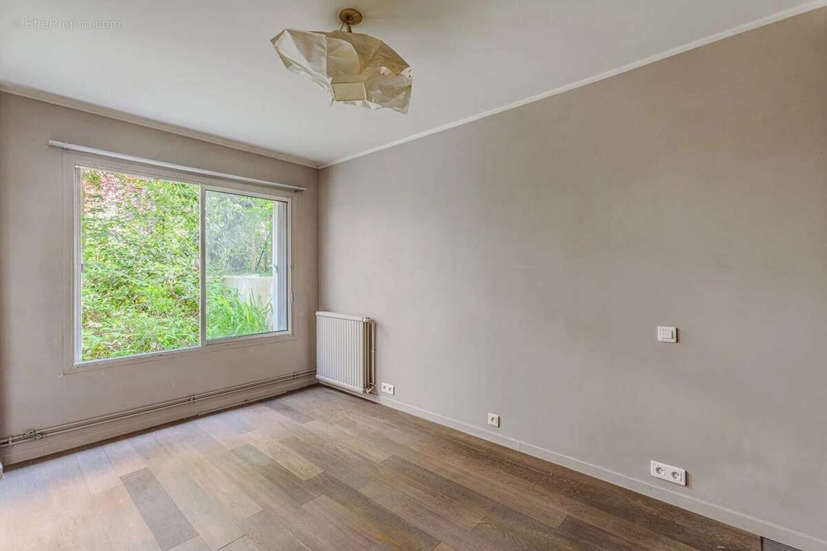 Appartement à PARIS-20E
