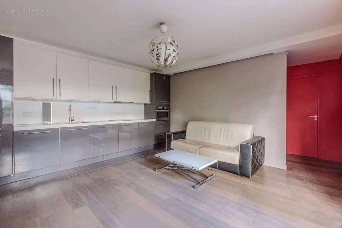 Appartement à PARIS-20E