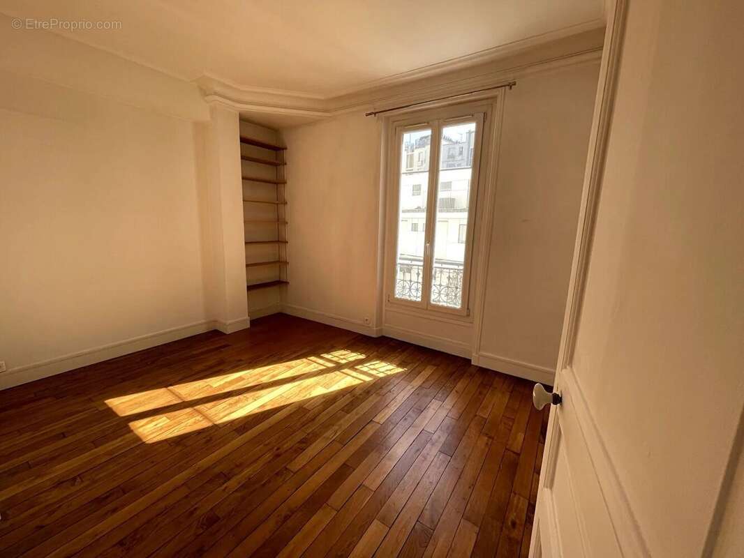 Appartement à PARIS-12E
