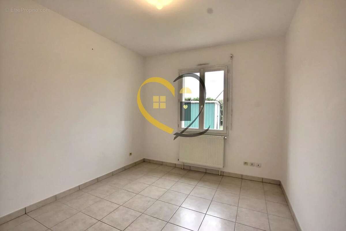 Maison à SAINT-MARTIN-D&#039;AUXIGNY