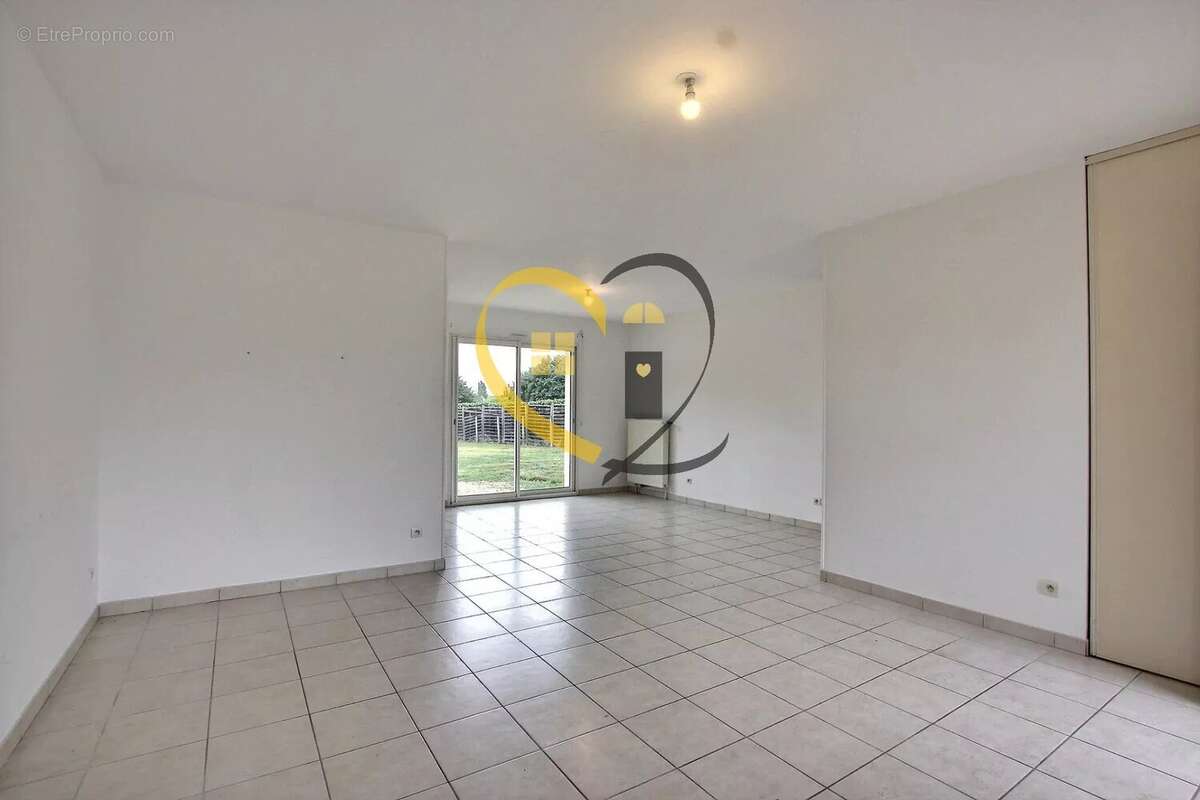 Maison à SAINT-MARTIN-D&#039;AUXIGNY