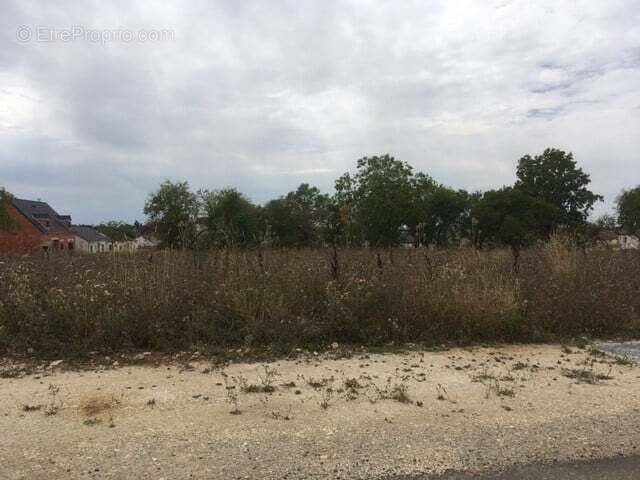 Terrain à BOURGES
