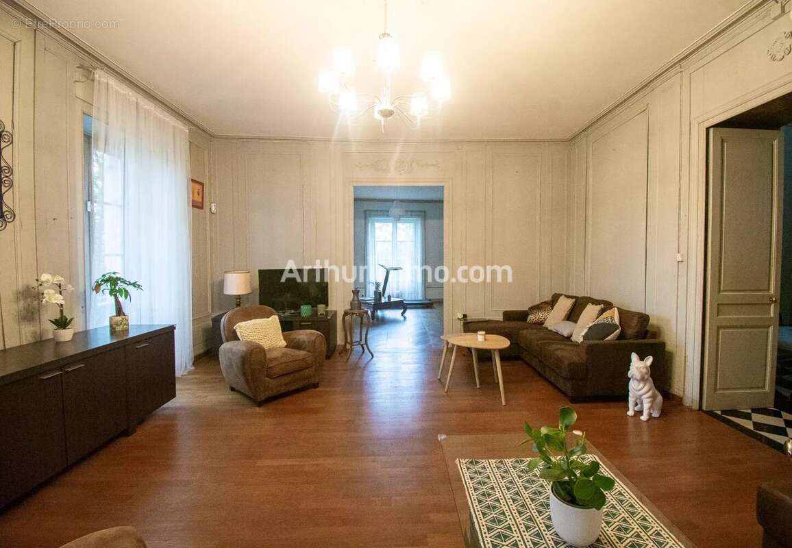 Maison à ARC-ET-SENANS