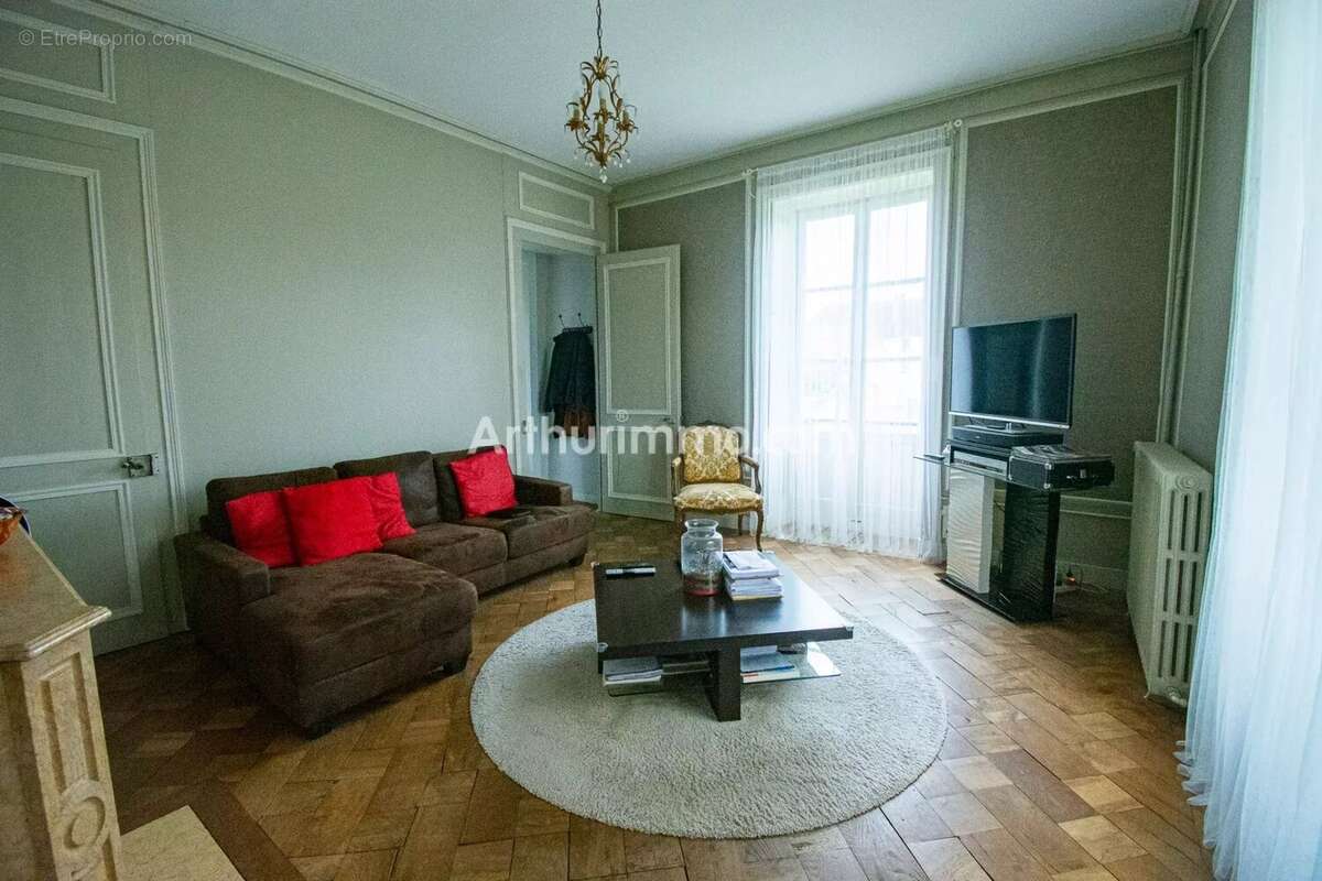 Maison à ARC-ET-SENANS