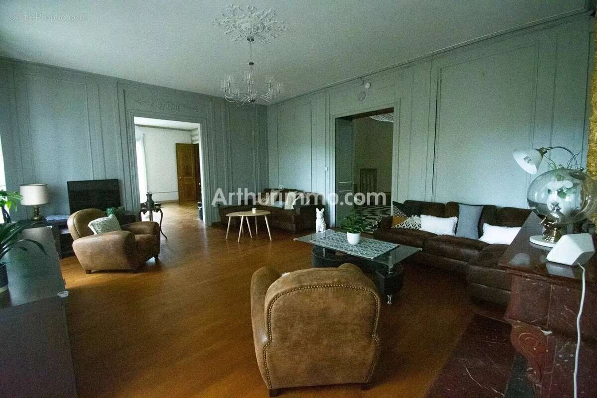 Maison à ARC-ET-SENANS