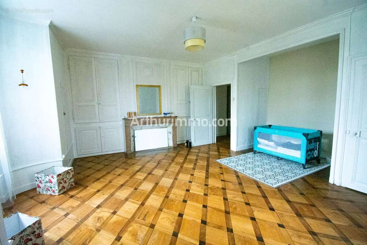 Maison à ARC-ET-SENANS