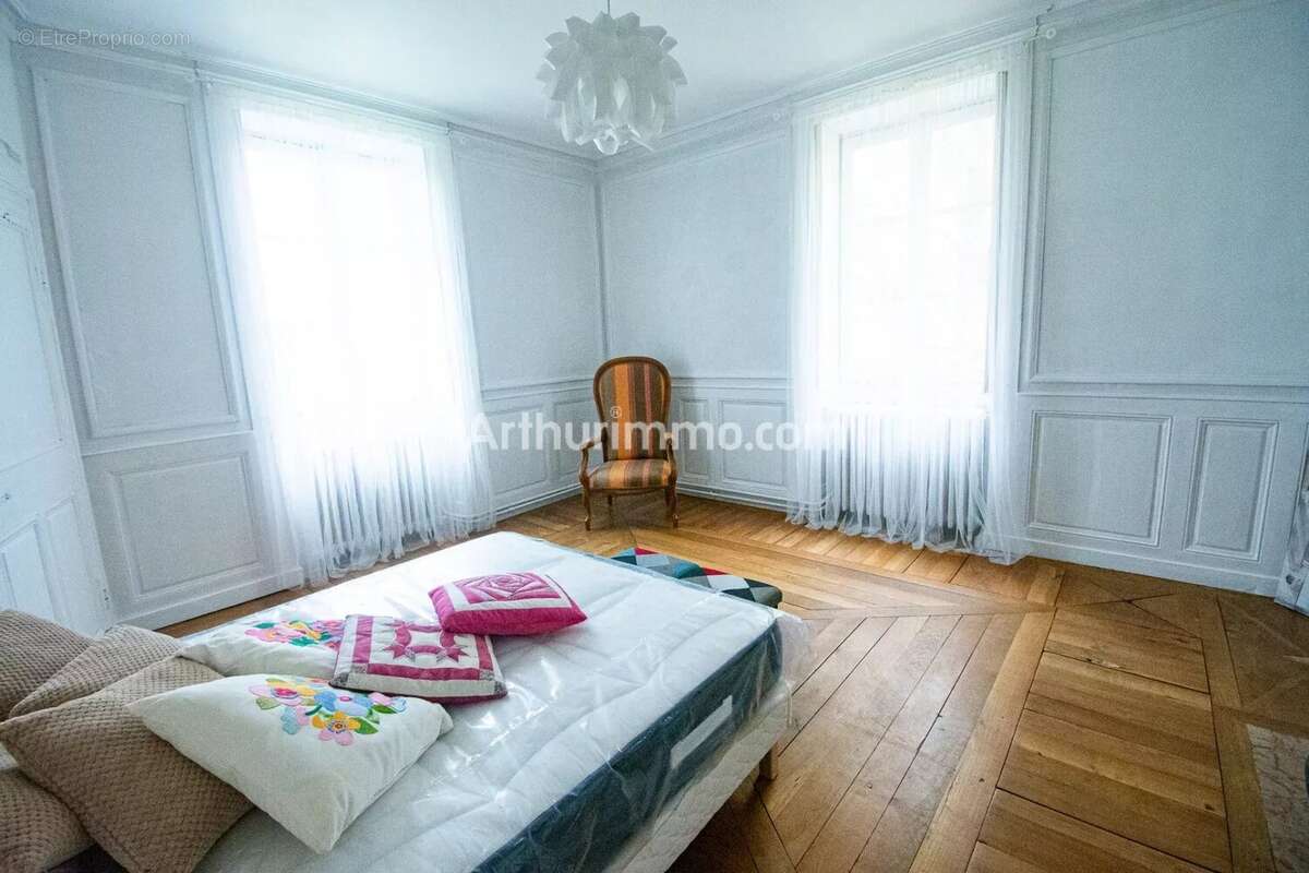 Maison à ARC-ET-SENANS