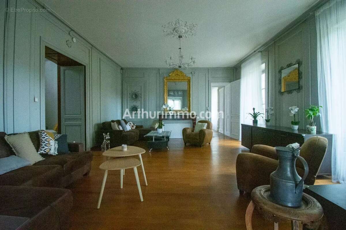 Maison à ARC-ET-SENANS