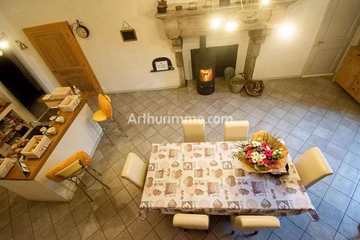 Maison à ARC-ET-SENANS