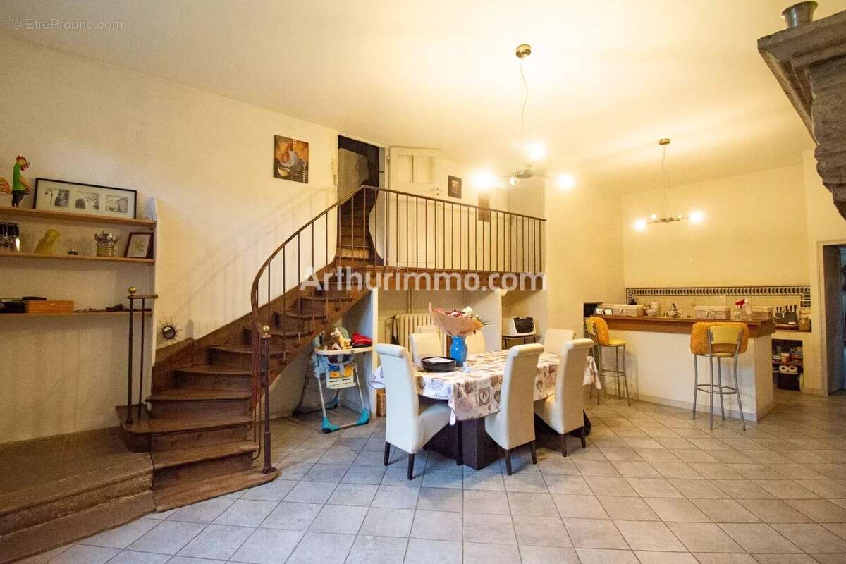 Maison à ARC-ET-SENANS