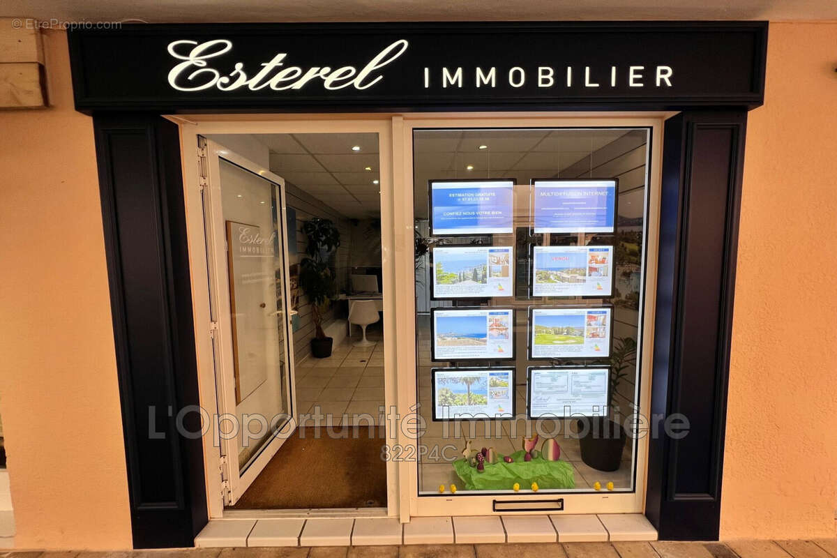 Commerce à LA SEYNE-SUR-MER