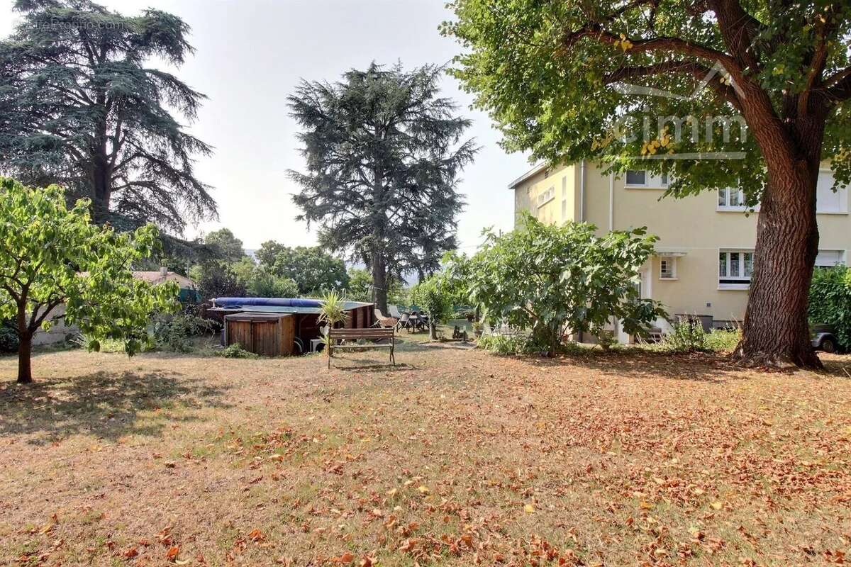 Maison à LE PEAGE-DE-ROUSSILLON