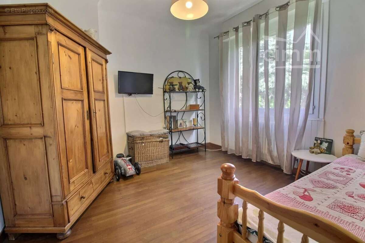 Maison à LE PEAGE-DE-ROUSSILLON