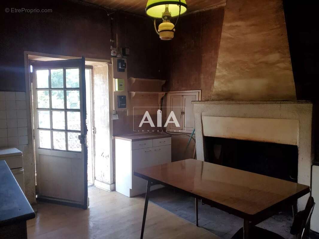 Maison à NANTEUIL-EN-VALLEE