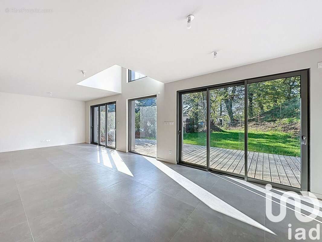 Photo 7 - Maison à CHARBONNIERES-LES-BAINS