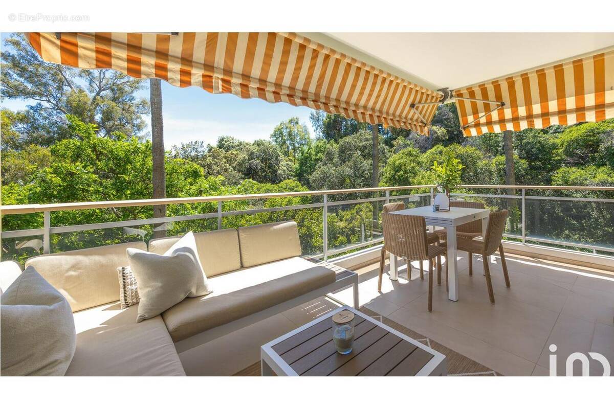 Photo 1 - Appartement à VALLAURIS