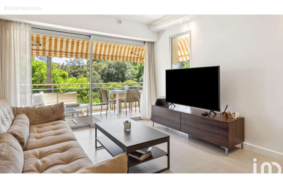 Photo 3 - Appartement à VALLAURIS