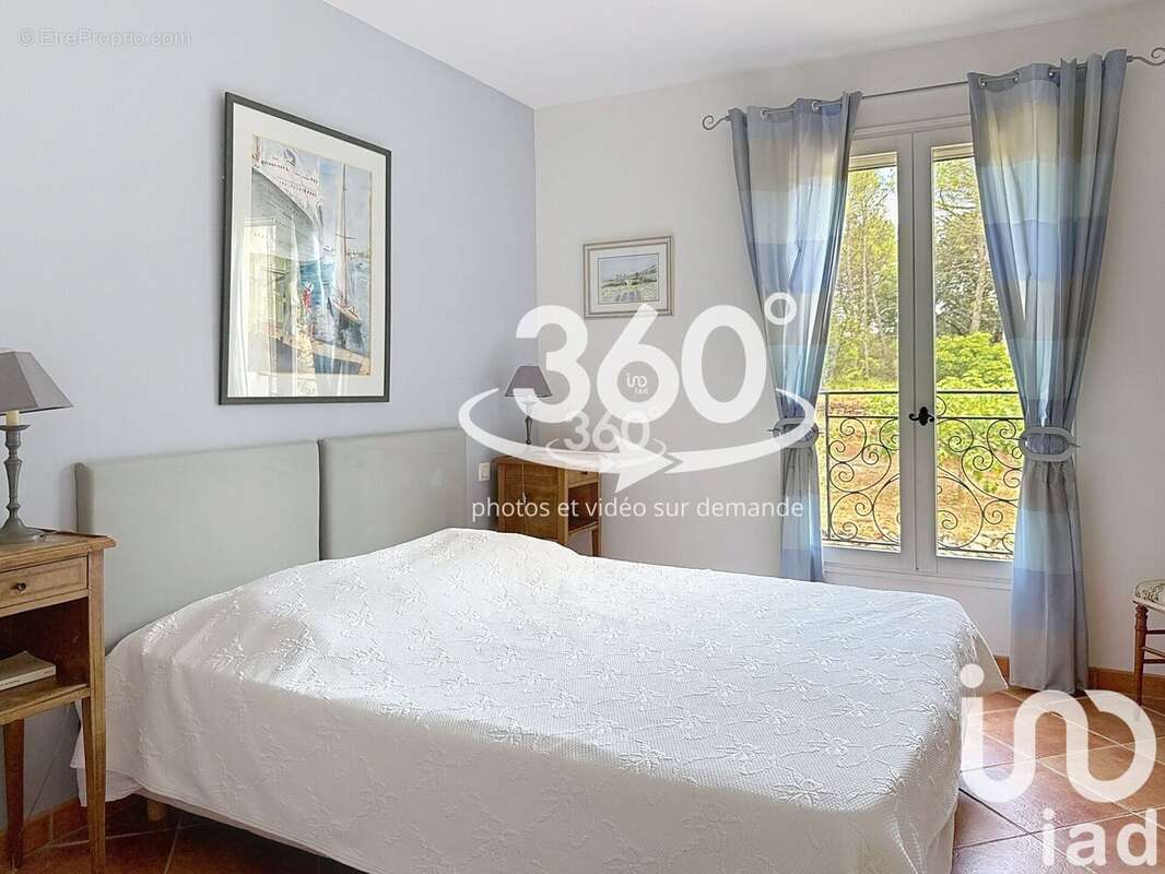 Photo 8 - Maison à CUERS