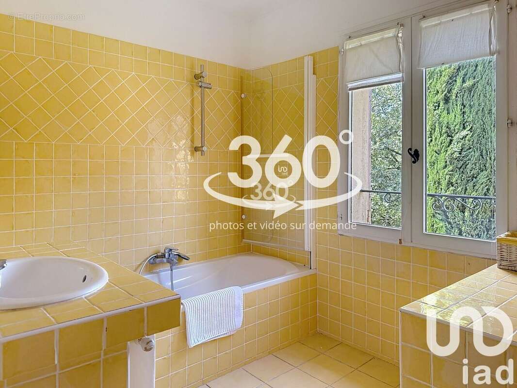 Photo 9 - Maison à CUERS