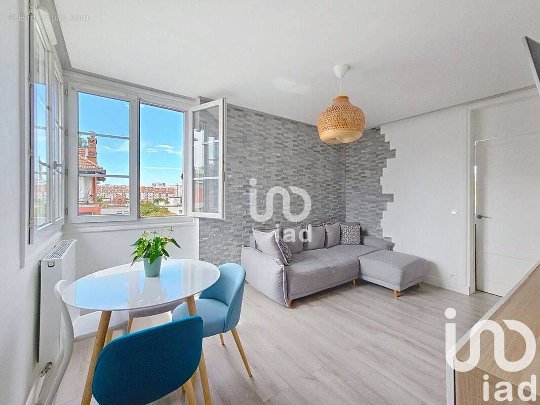 Photo 1 - Appartement à SURESNES