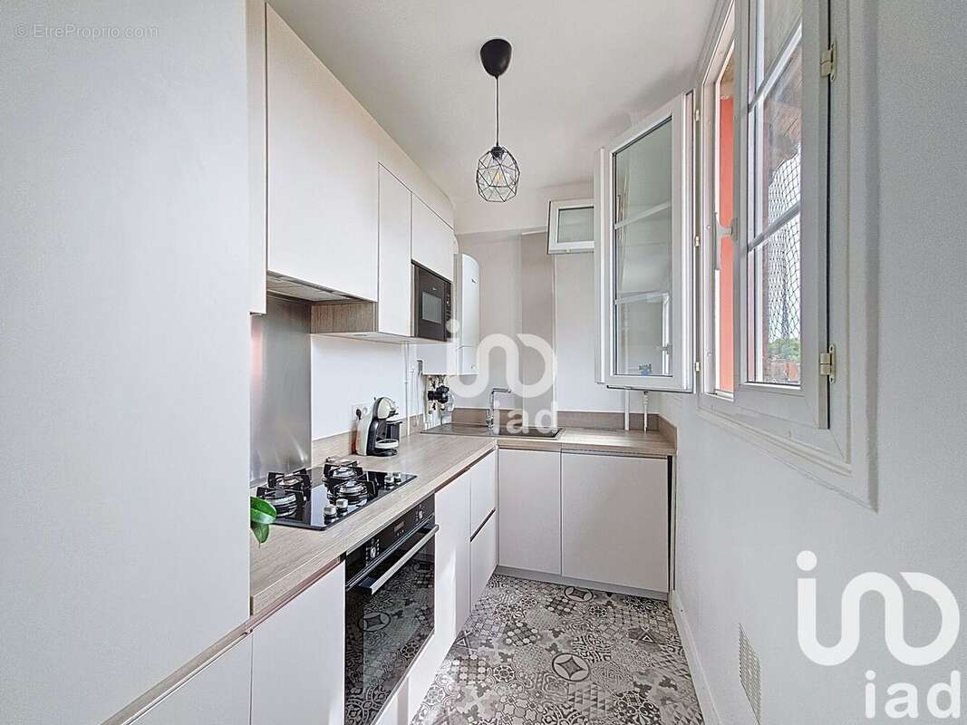 Photo 3 - Appartement à SURESNES