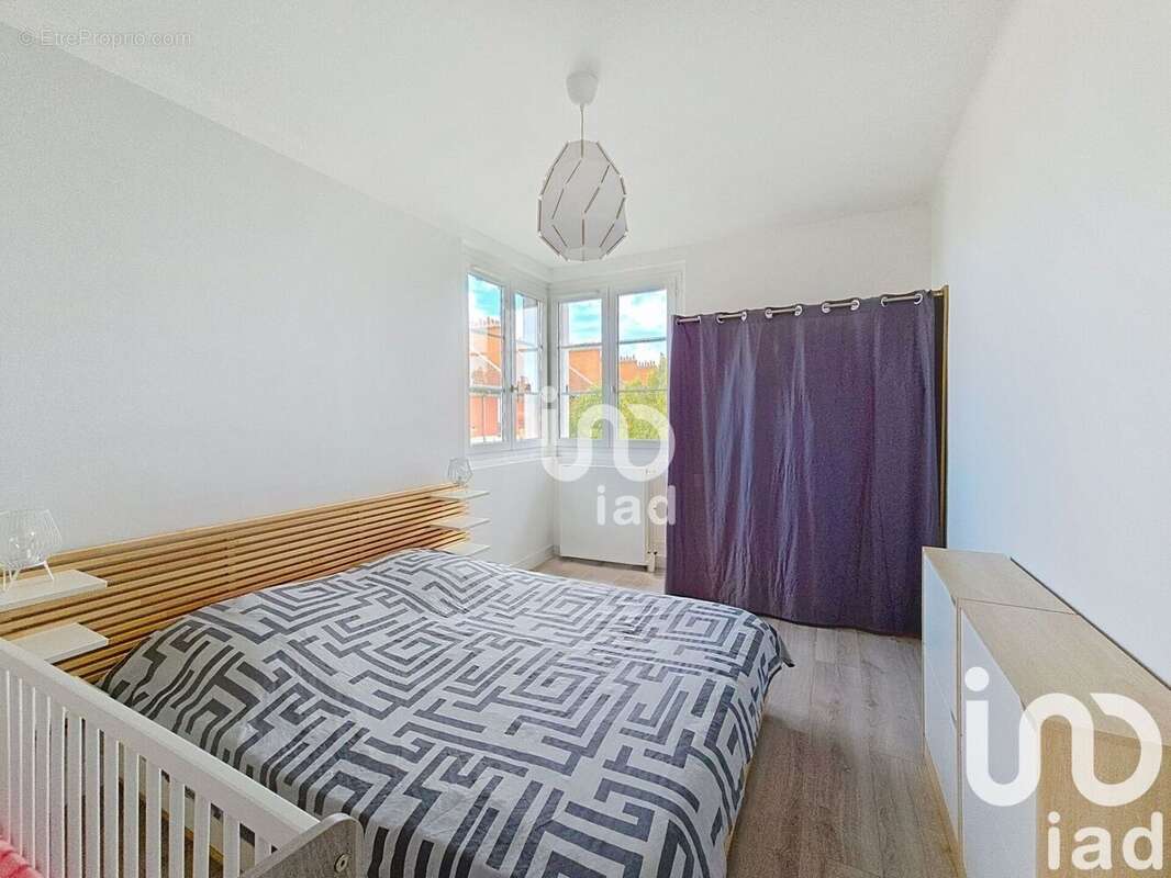 Photo 8 - Appartement à SURESNES