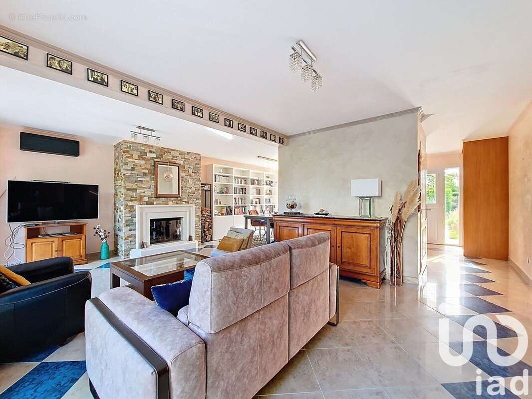 Photo 3 - Maison à LIMOURS