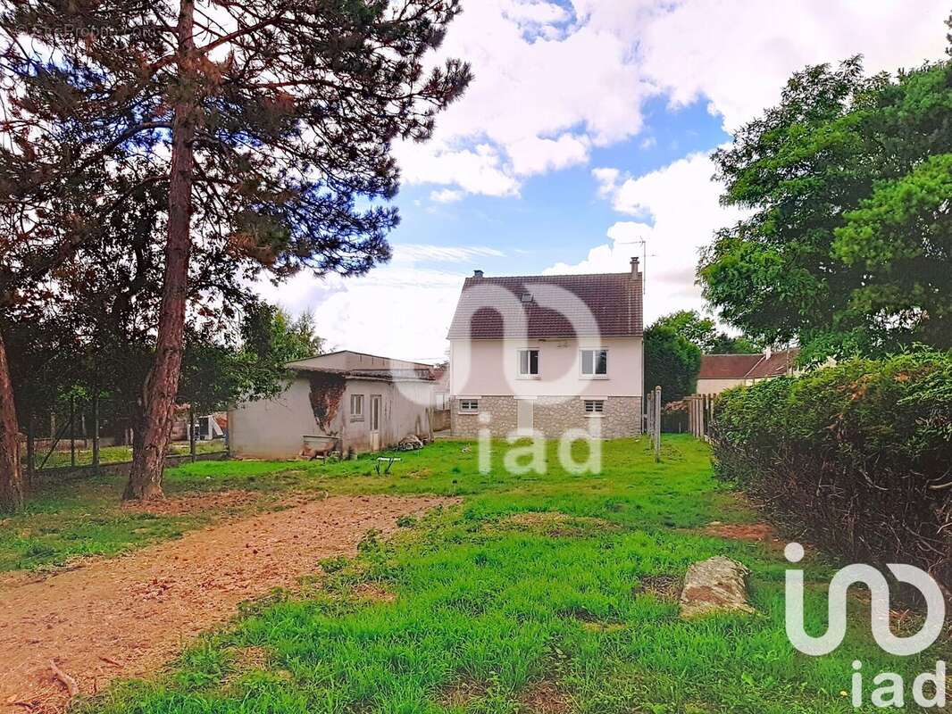 Photo 3 - Maison à SAINT-LOUP-DE-NAUD