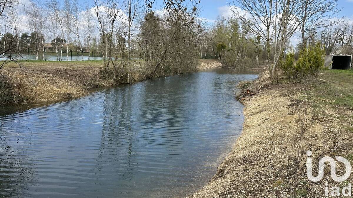 Photo 1 - Terrain à SAINT-PARRES-LES-VAUDES