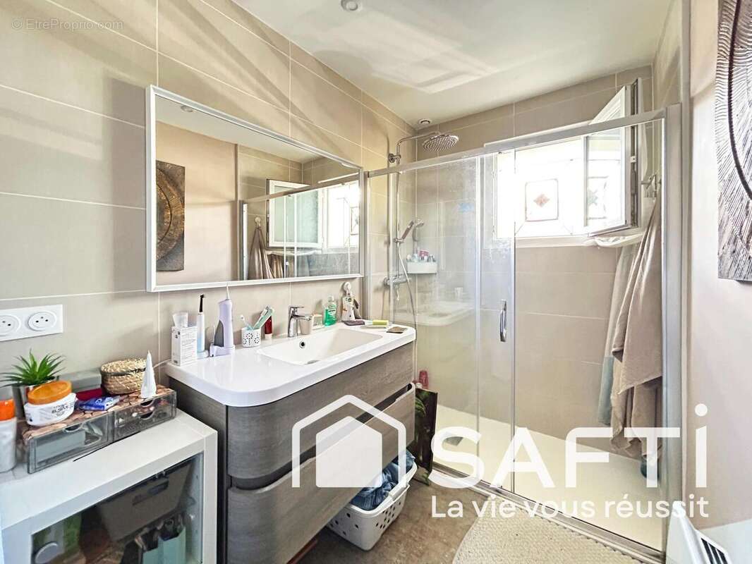 Photo 7 - Maison à IZON