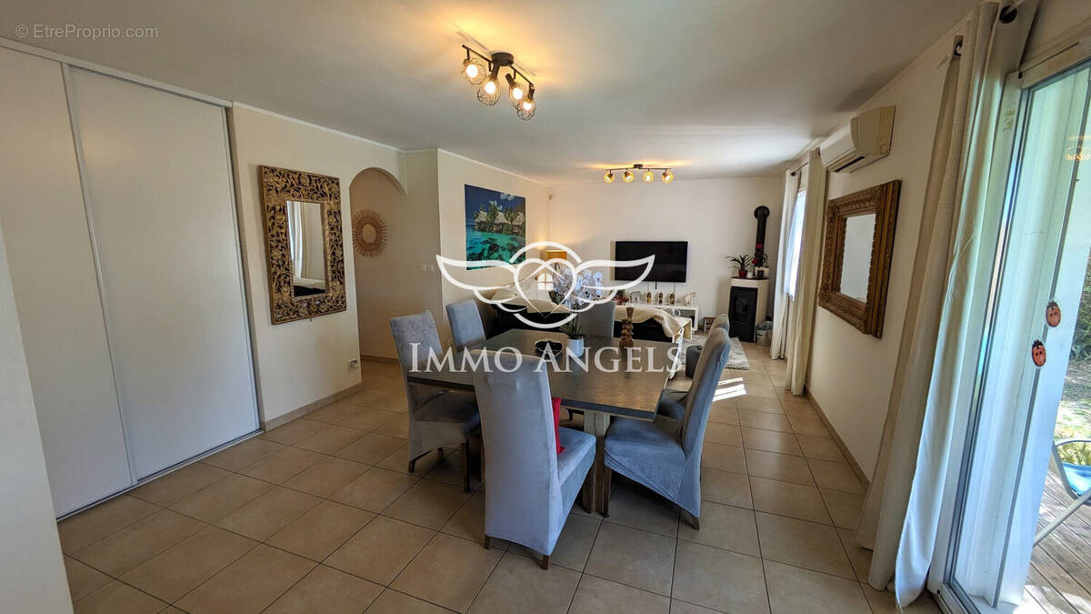 Maison à SAINT-GILLES