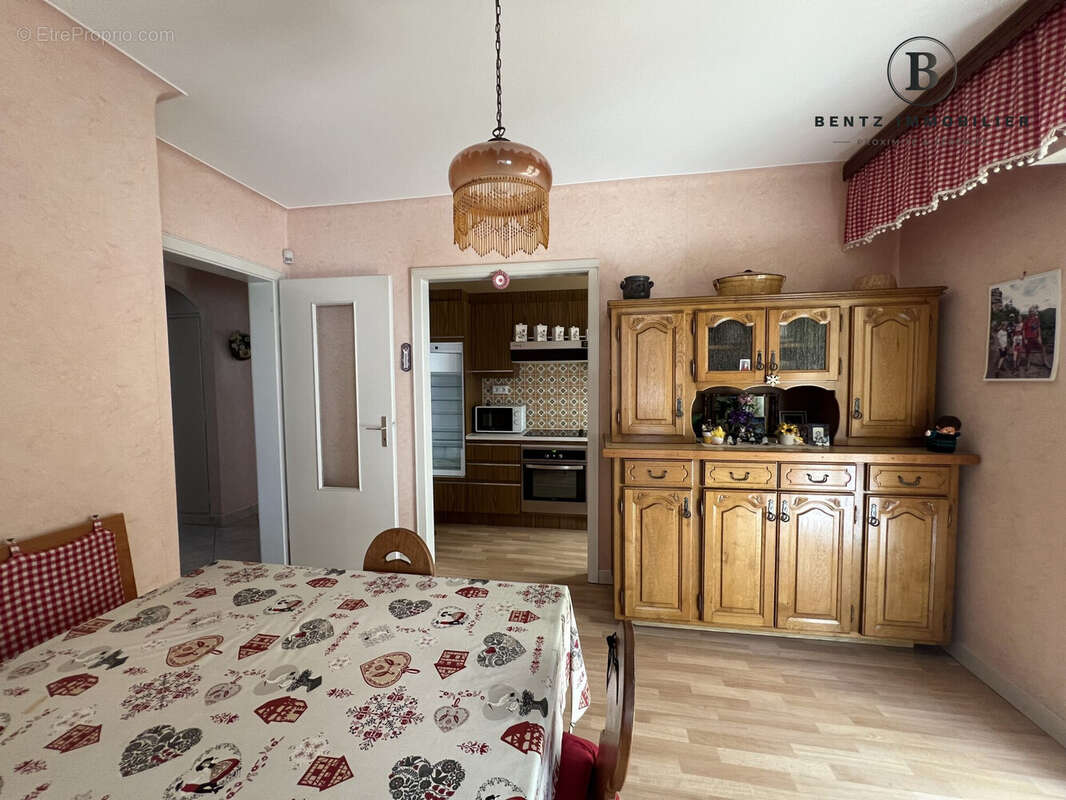 Maison à NIEDERHAUSBERGEN