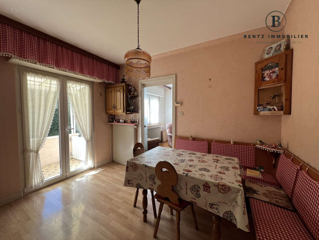 Maison à NIEDERHAUSBERGEN