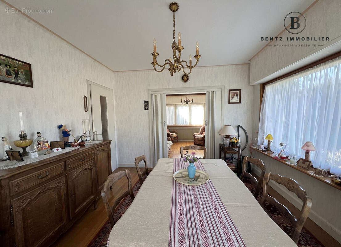 Maison à NIEDERHAUSBERGEN