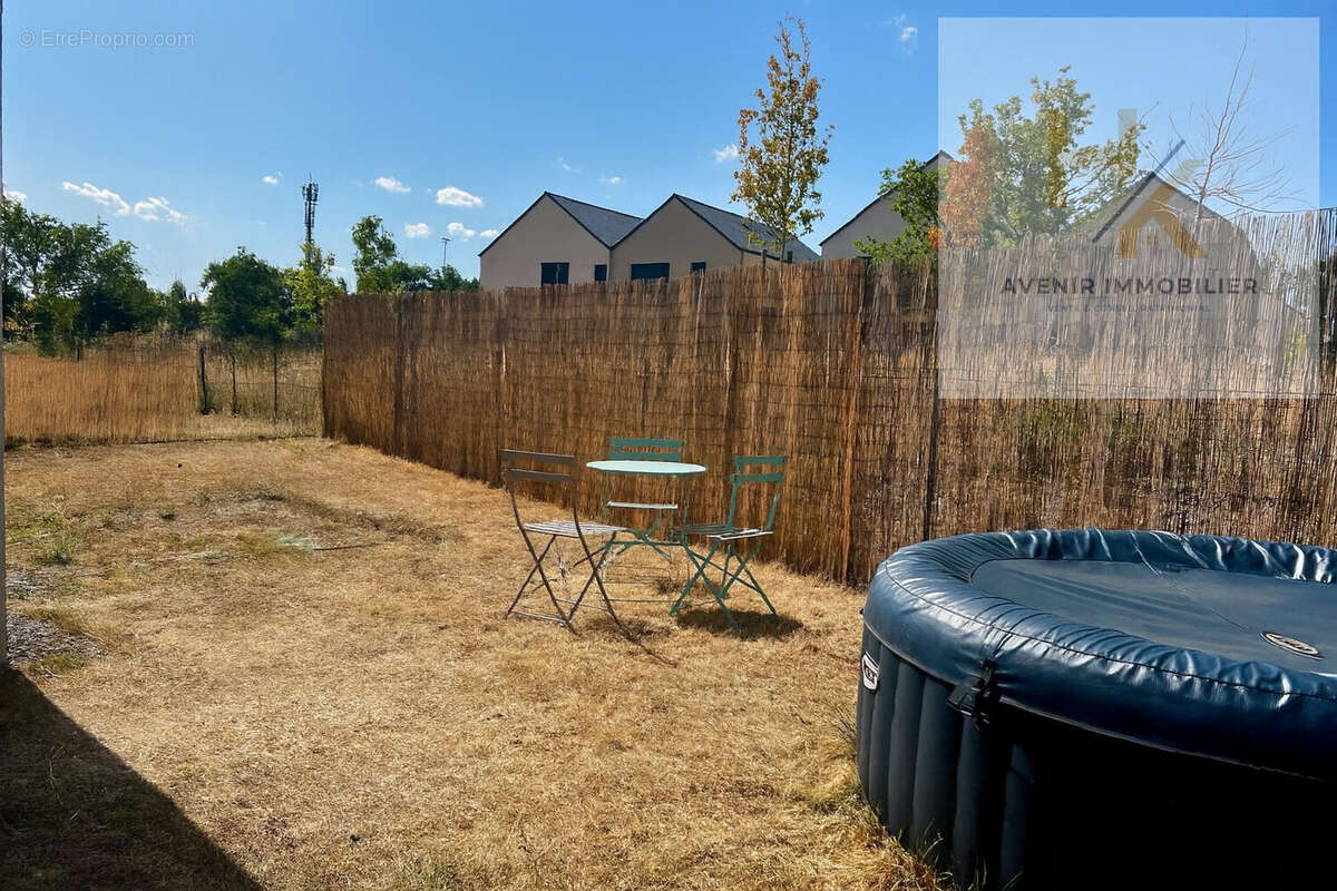 Maison à BOUCHEMAINE