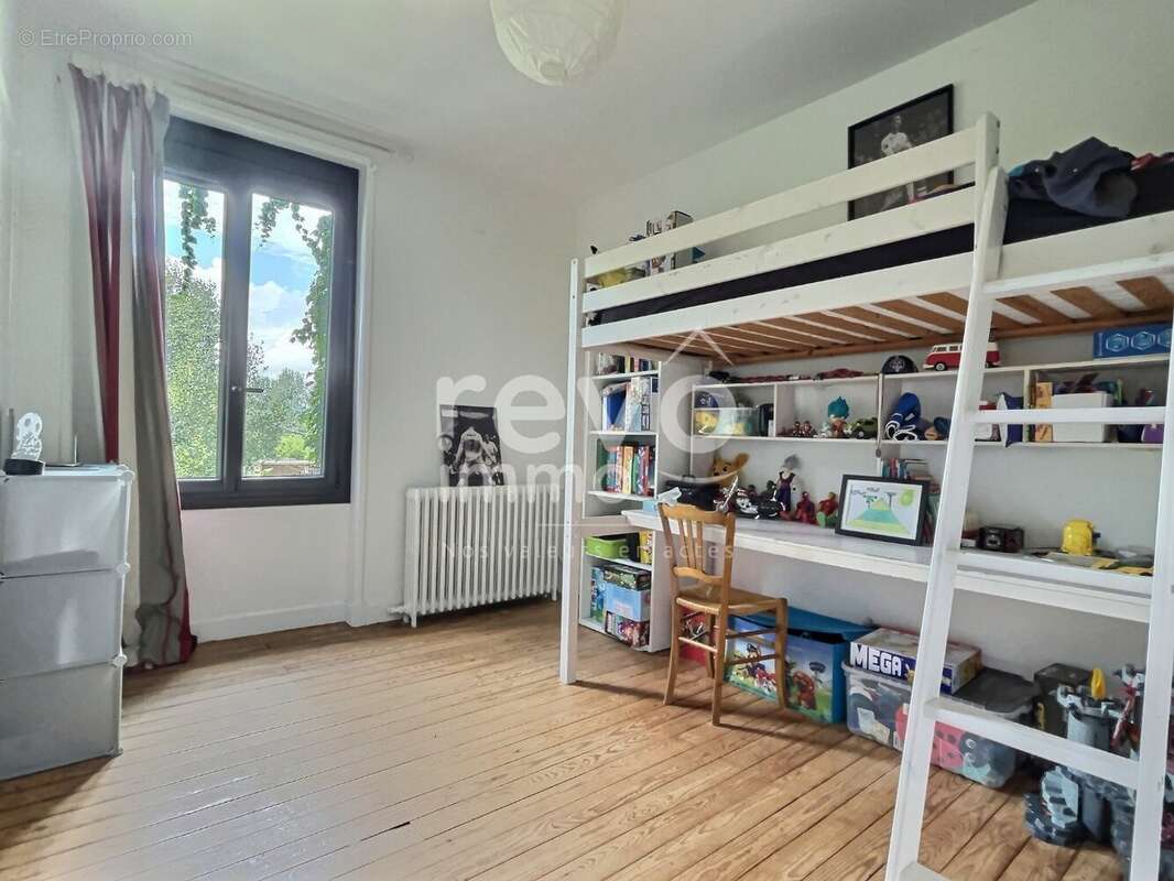 Maison à SAINT-DIDIER-SUR-CHALARONNE