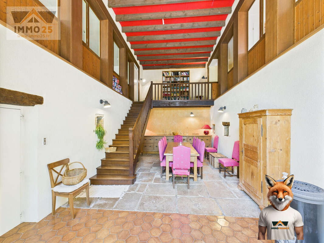 Maison à CALMOUTIER