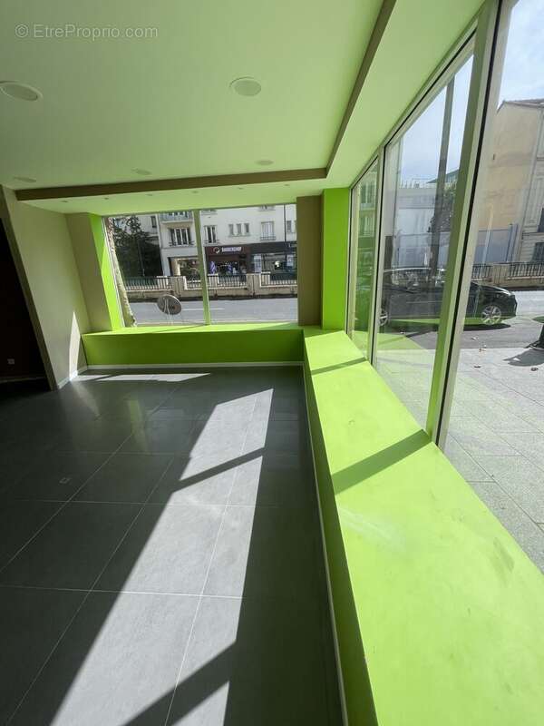 Commerce à RUEIL-MALMAISON