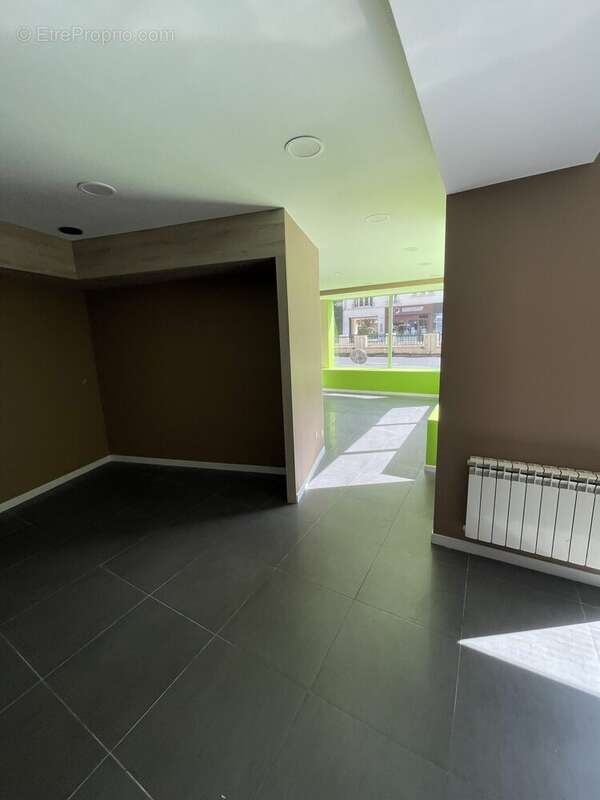 Commerce à RUEIL-MALMAISON