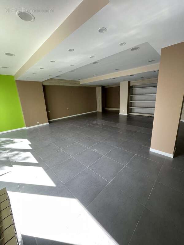 Commerce à RUEIL-MALMAISON