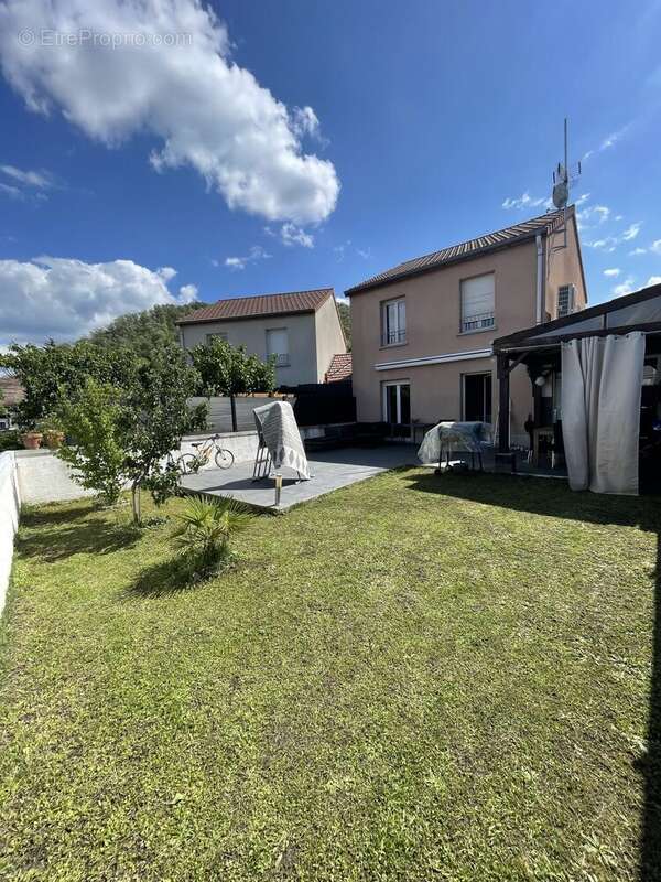 Maison à SAINT-ETIENNE